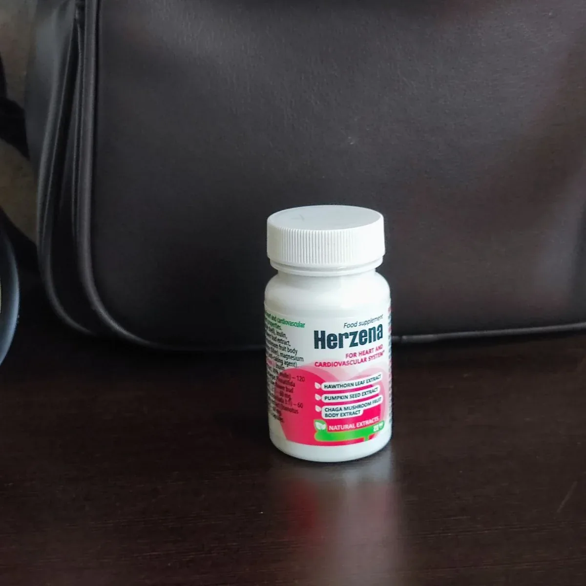 Herzena — foto de un cliente en Guatemala: el envase tal como llega el pedido